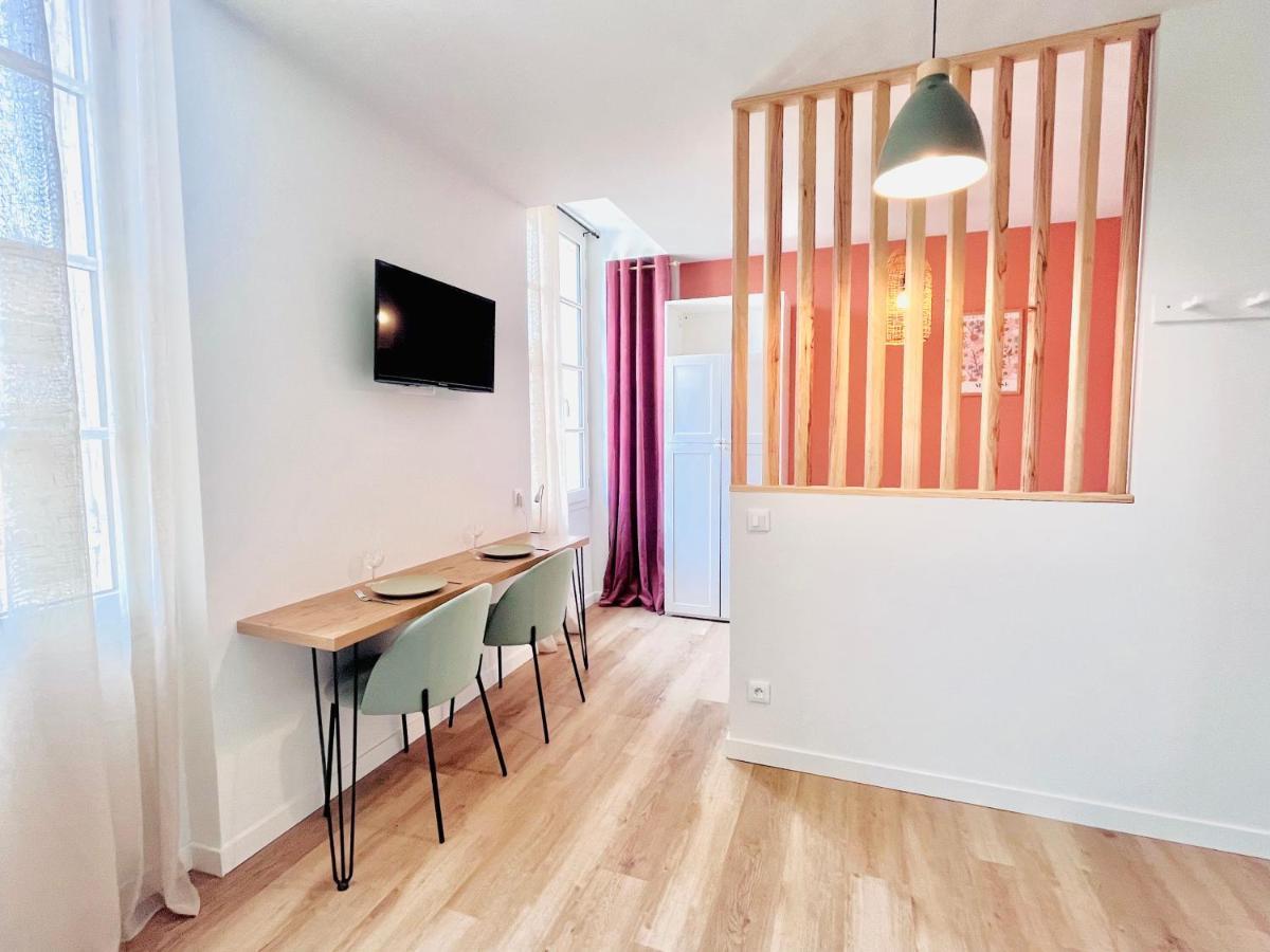 LE QUAI 3 - Studio neuf LUMINEUX CALME - CLIM - WiFi - Gare à 200m Agen Esterno foto